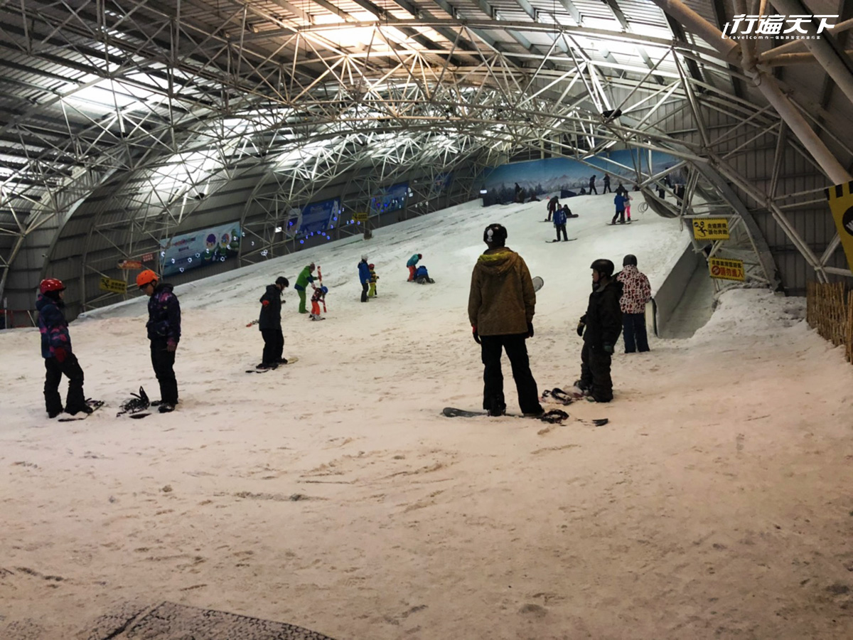【新竹好玩】滑雪不用出國，台灣也可以「室內滑雪」