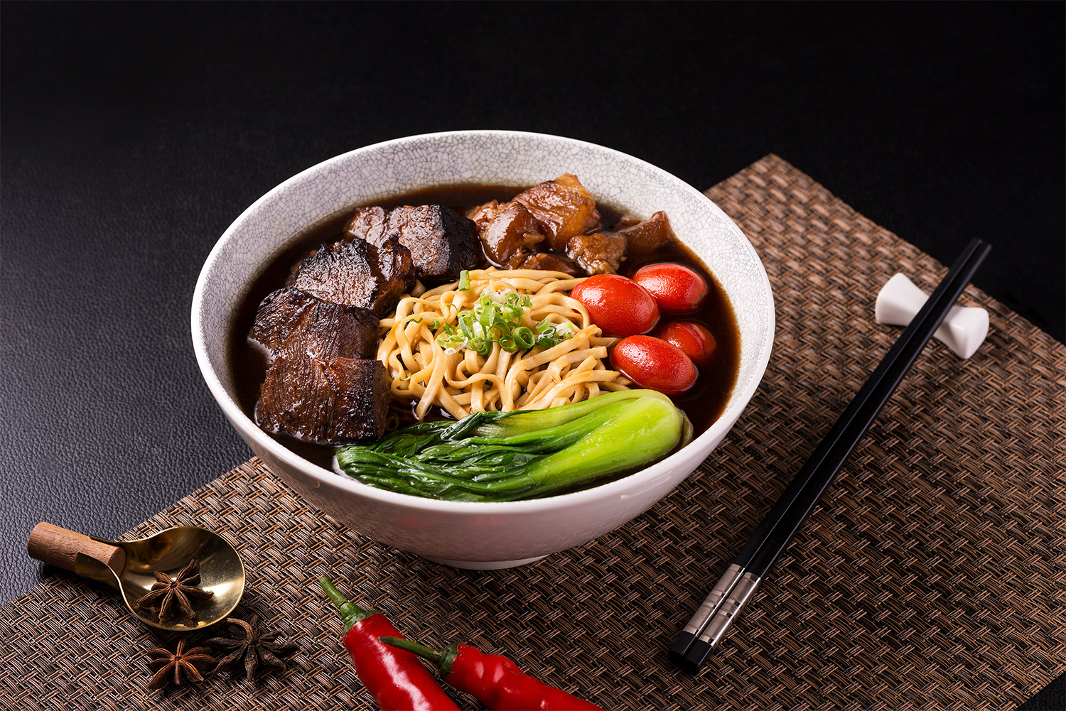 環遊誠品，入住還有機會吃到澳洲炙燒和牛頰牛肉麵