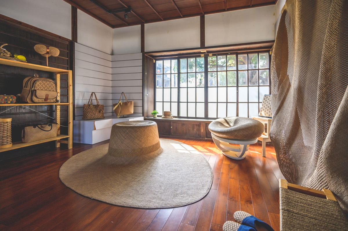 苗栗,苑裡,山腳國小日治後期宿舍群,古蹟,藺草編織