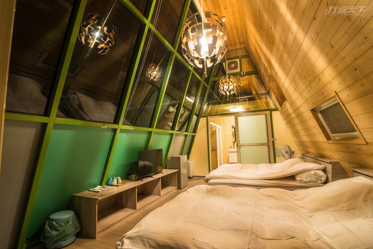 ▲躺在玻璃屋內即能觀賞星光燦爛。