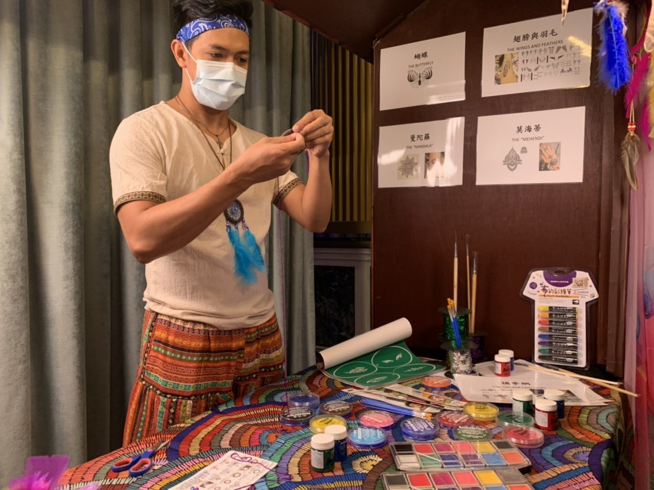 ▲波希米亞女士之夜、波希米亞嬉皮風飾品DIY、海上塔羅玄學探索等主題活動，讓海上假期充滿濃濃的異國風情。