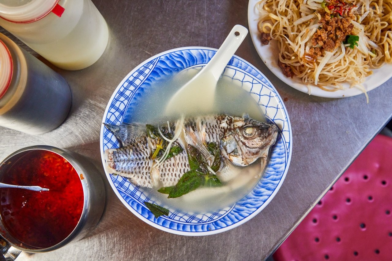 鮮魚湯,以馬內利,台北美食,排隊美食,路邊攤