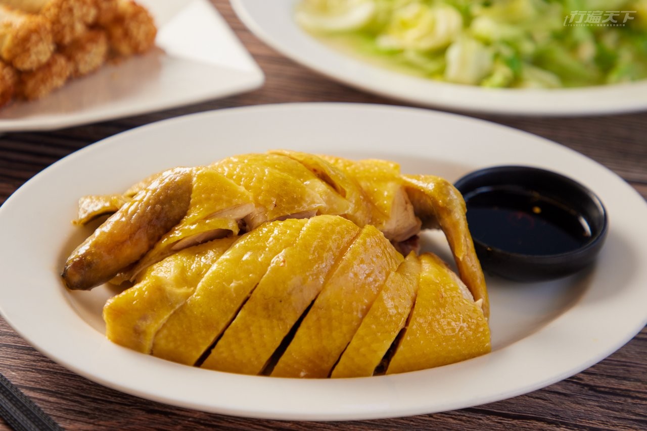 ▲饕客來都會必點的白斬古早雞,是最人氣的招牌菜。