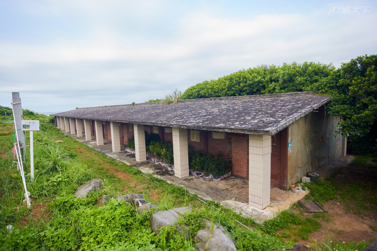 ▲園區中還保留著早期國防部使用的宿舍群。