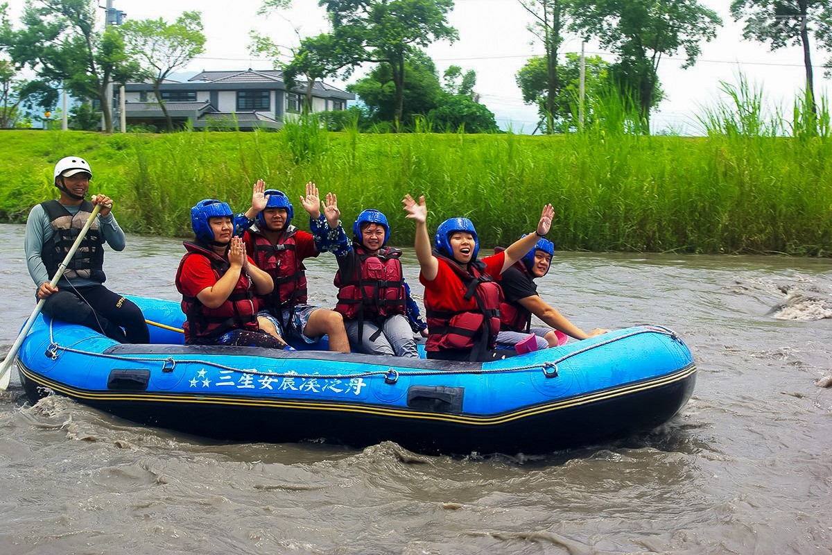 ▲安農溪泛舟過程中會經過幾個淺灘,看似驚險其實輕舟易渡。(2017拍攝)