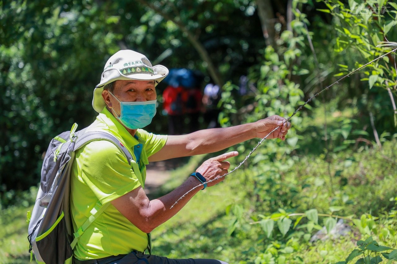 ▲從學校老師退休後加入解說員志工行列已10年,推薦大家來這老少咸宜的森林遊樂區。