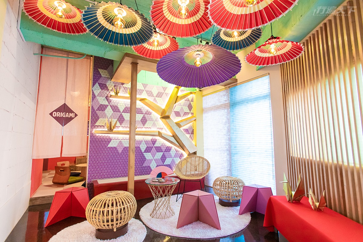 ▲以摺紙藝術為主題的ORIGAMI房十分具有設計感。(圖片來源:MOSHI MOSHI ROOMS ©ASOBISYSTEM)