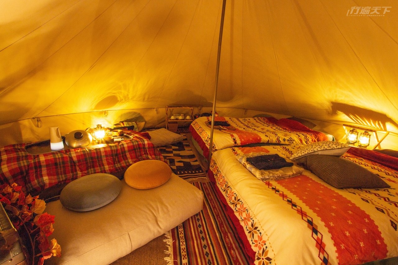 ▲有野營帳棚及豪華小木屋等各式住宿空間提供選擇。(圖片提供:ときたまひみつきち COMORIVER)