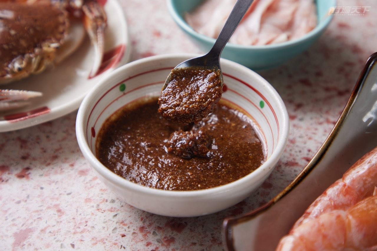 ▲「十八香沙茶」是主廚嚴選18種天然食材,堅持手工製作的特製醬料。