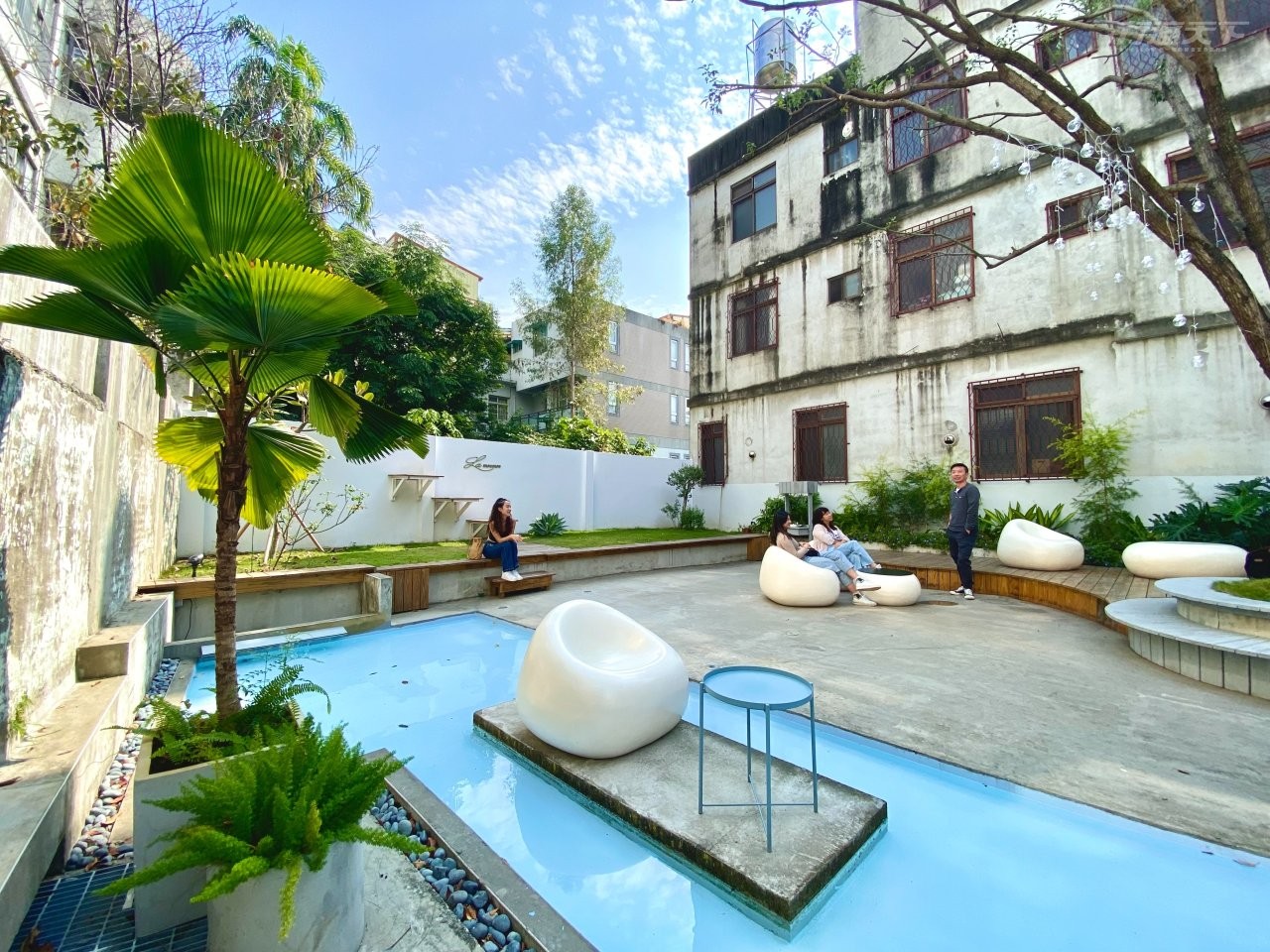 ▲「茉莫La monmon」的後院是霧峰美拍熱點,也適合享用午茶餐點。