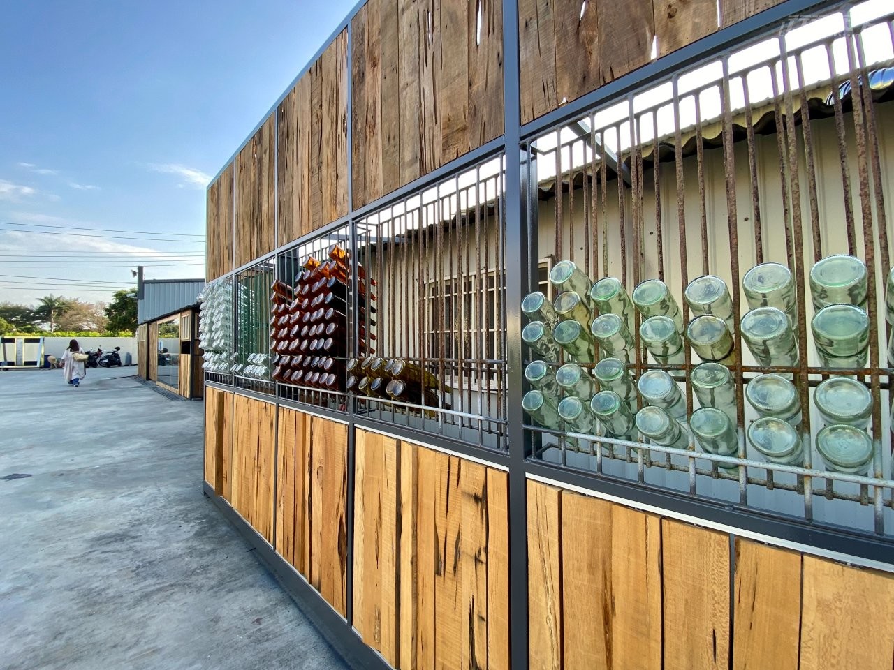 ▲「義興醬園—義興嘉釀醬油」是傳承70年釀造醬油廠化身的觀光工廠。