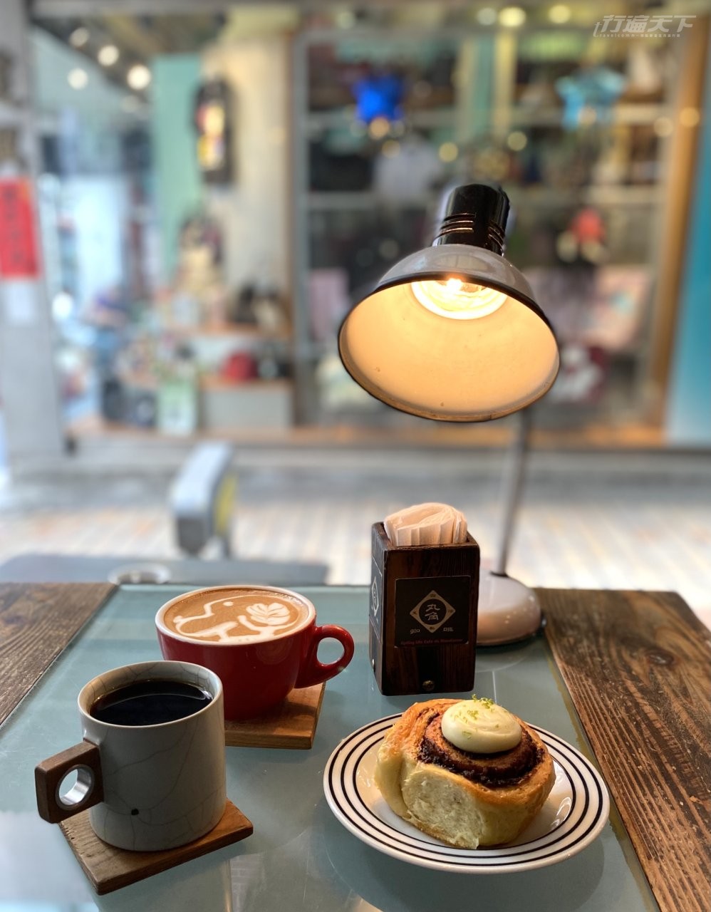 ▲委託行街區的丸角咖啡提供職人手沖的咖啡與輕食。